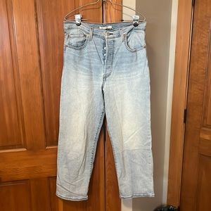 Womens Levi jeans